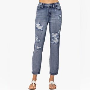 Judy blue boyfriend fit distressed jeans